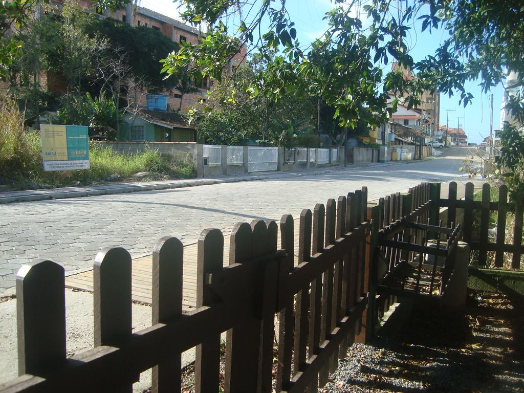 Chales No Centro De Бомбиньяс Экстерьер фото